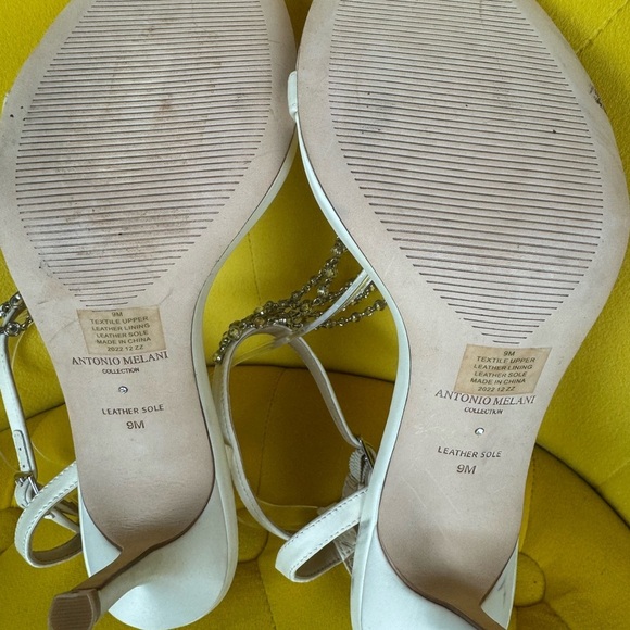 ANTONIO MELANI White Crystal Embellished Heels Size 9M - Picture 9 of 13